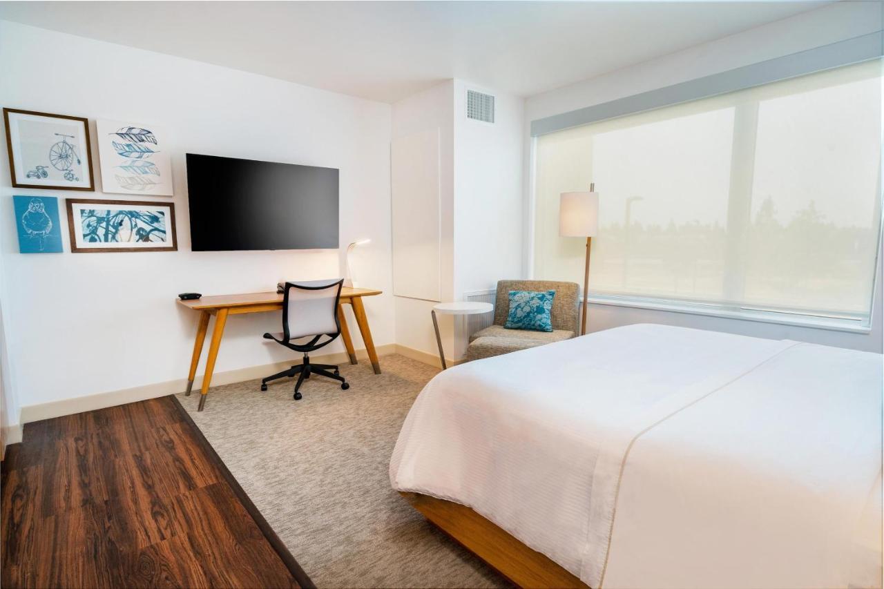 Element Airport Hotel 3*